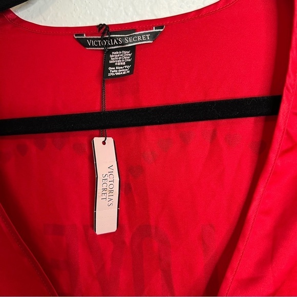 Victoria Secret Robe Cover Up Kimono Satin Red Love Ruffled Front Tie B13 - Picture 5 of 8